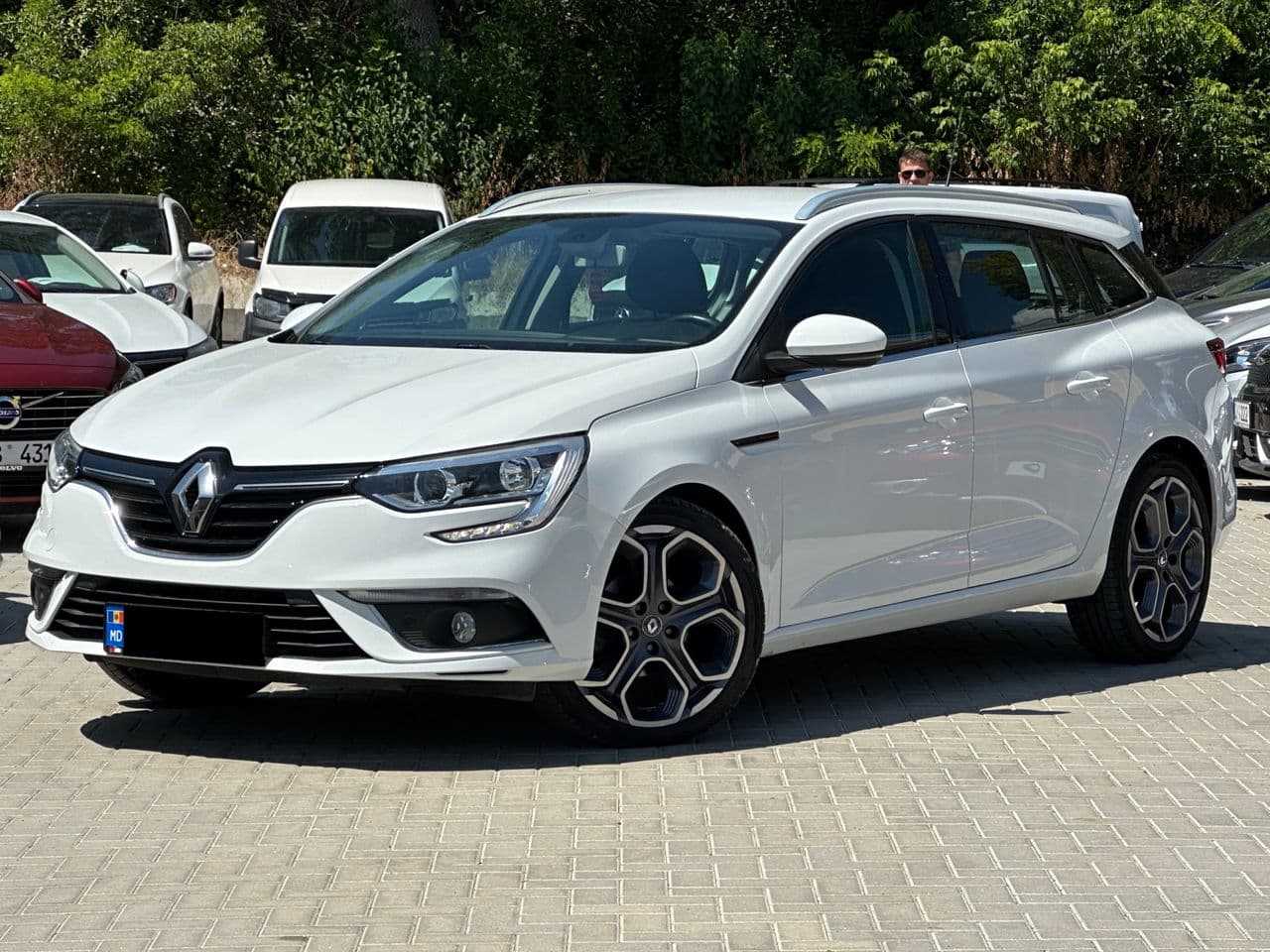 2017 Renault Megane — Miniatură 2