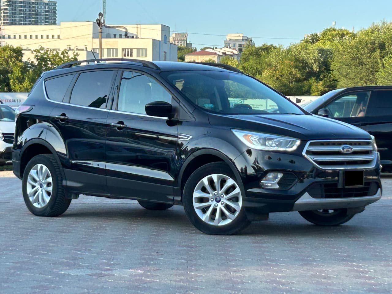2017 Ford Escape — Miniatură 4
