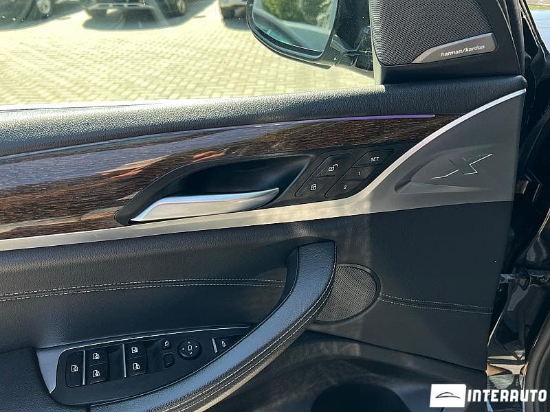 2018 BMW X3 2.0i — Miniatură 6