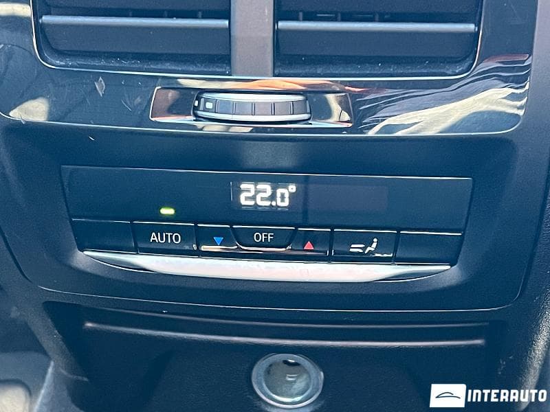 2018 BMW X3 2.0i — Miniatură 23