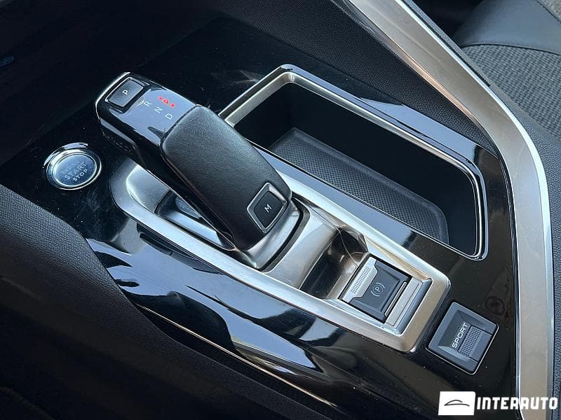 2019 Peugeot 3008 — Miniatură 18