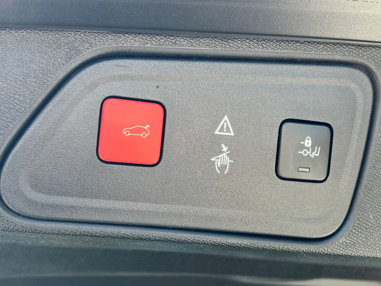 2019 Peugeot 3008 — Miniatură 7