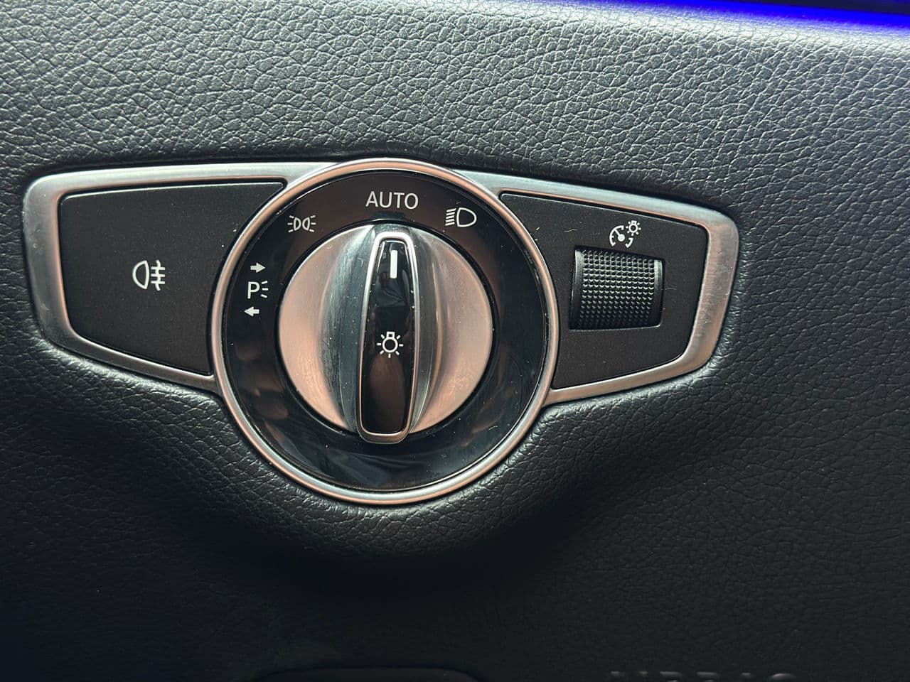 2019 Mercedes E 300 — Miniatură 9