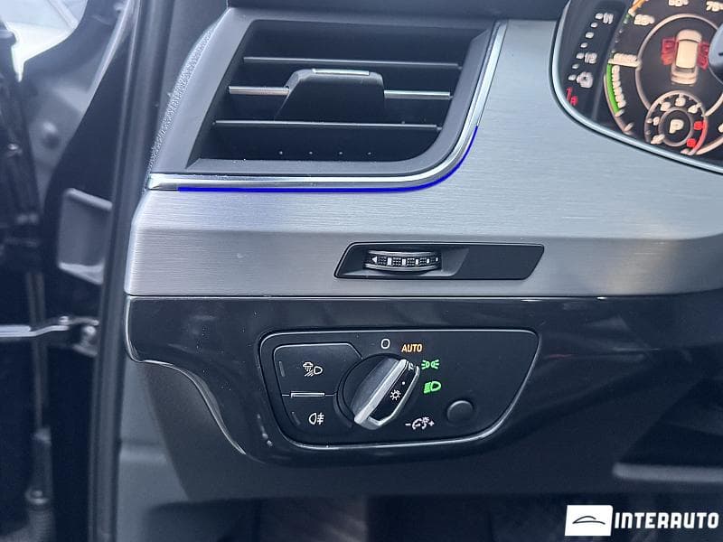 2016 Audi Q7 E-Tron — Miniatură 18