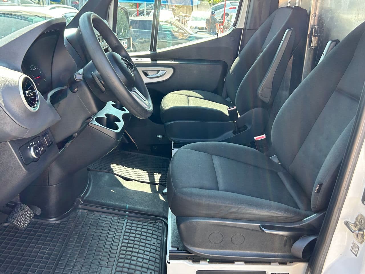 2019 Mercedes Sprinter — Miniatură 5