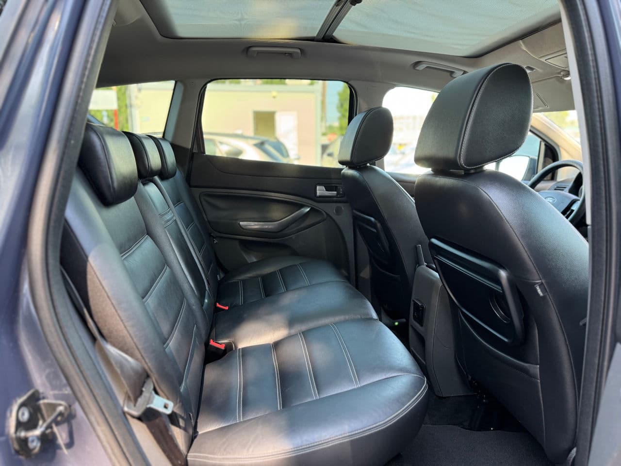 2011 Ford Kuga — Miniatură 19