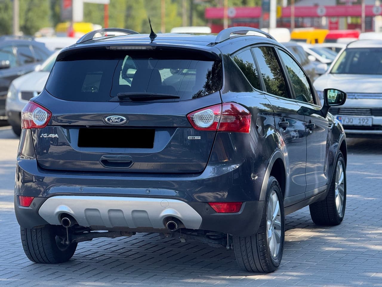 2011 Ford Kuga — Miniatură 4