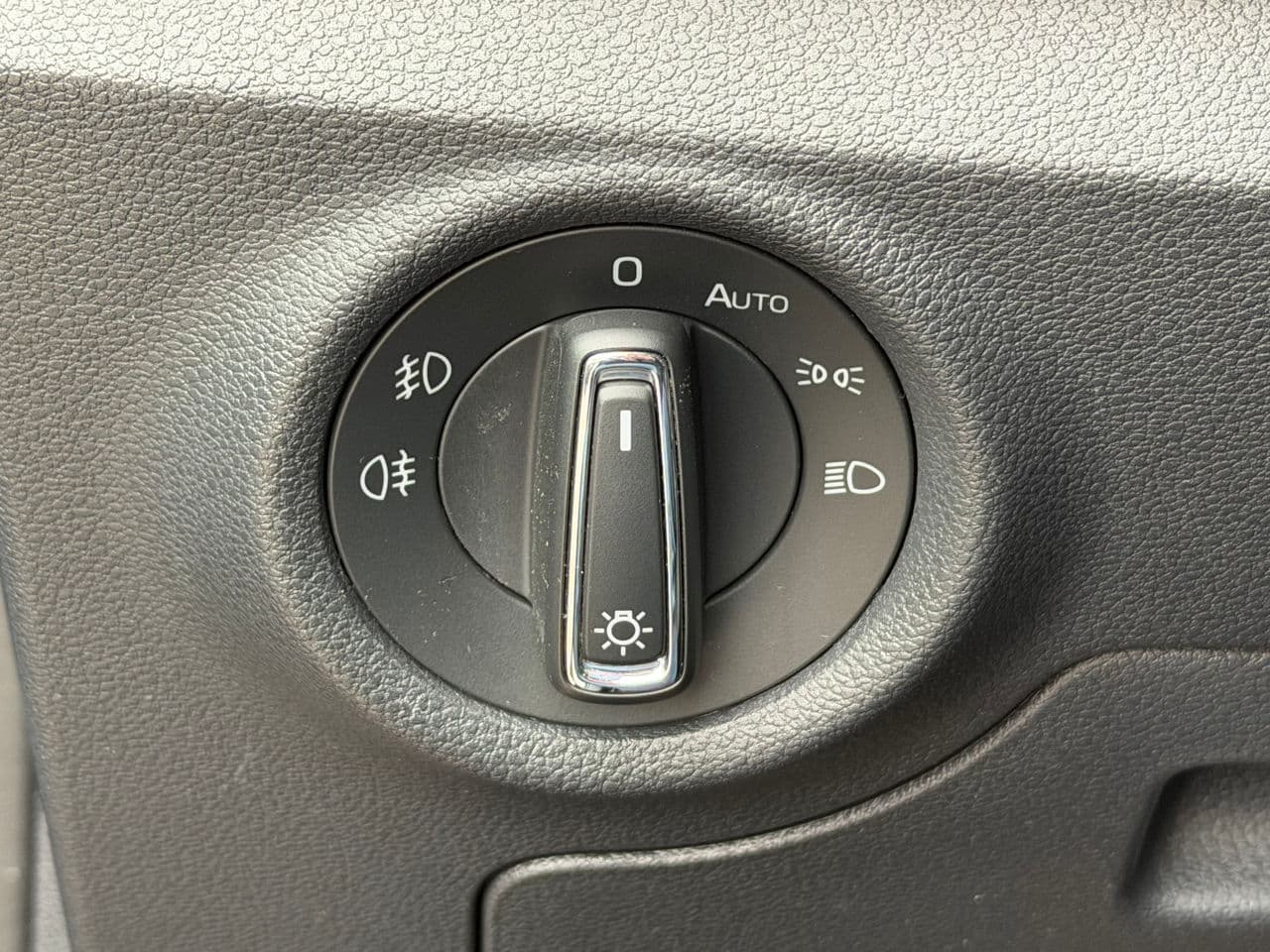 2021 Skoda Kamiq — Miniatură 9