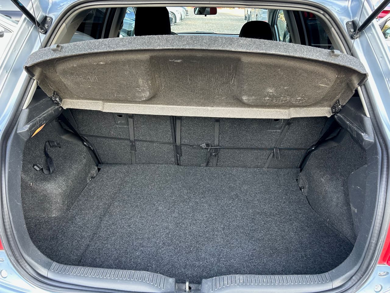 2011 Toyota Auris — Miniatură 18