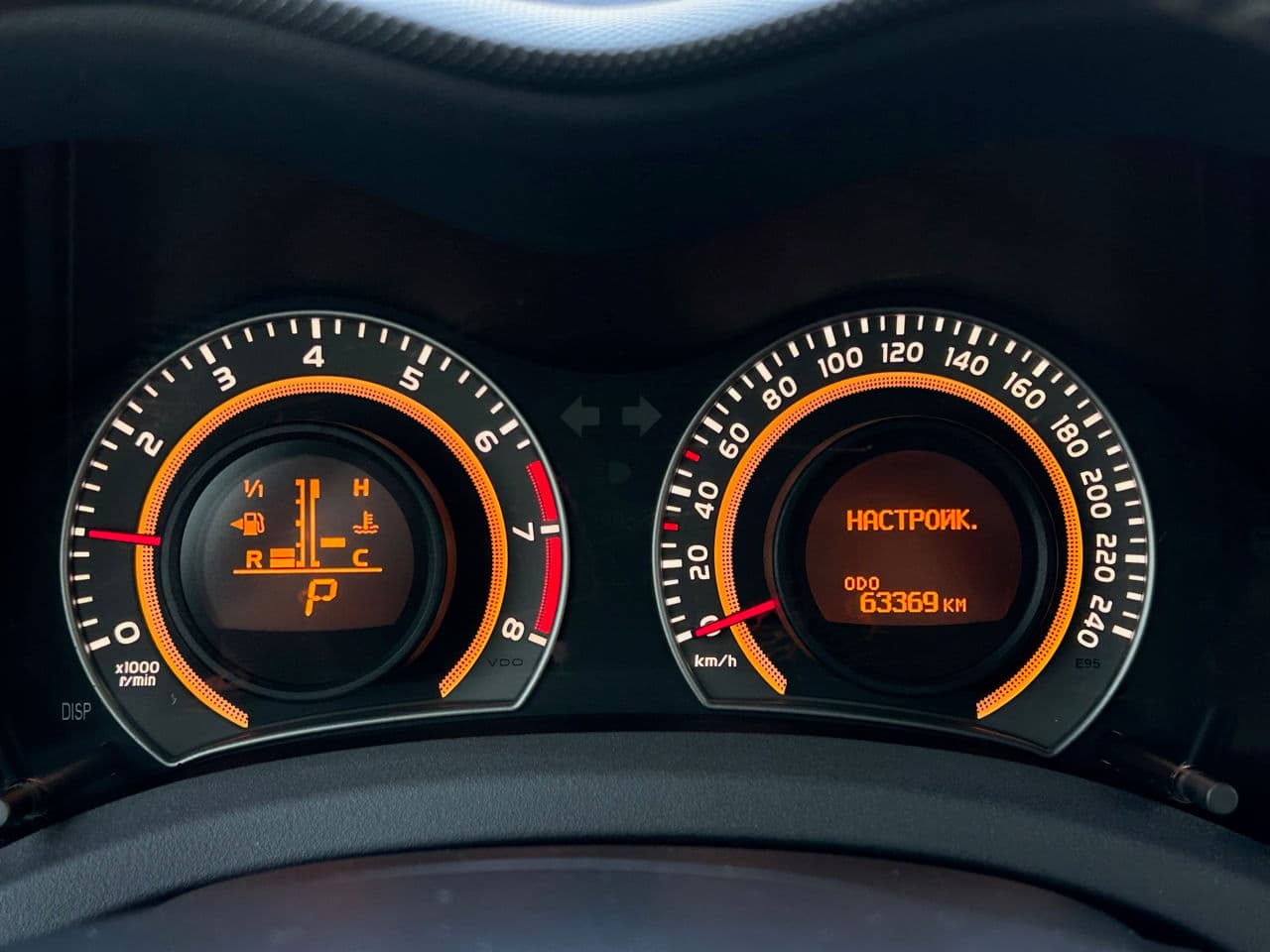 2011 Toyota Auris — Miniatură 11
