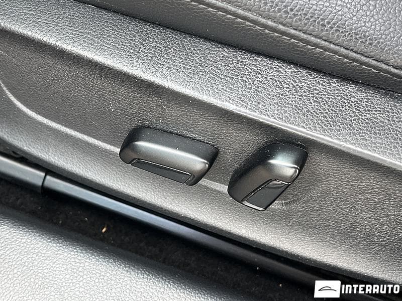 2016 Volkswagen Jetta — Miniatură 9