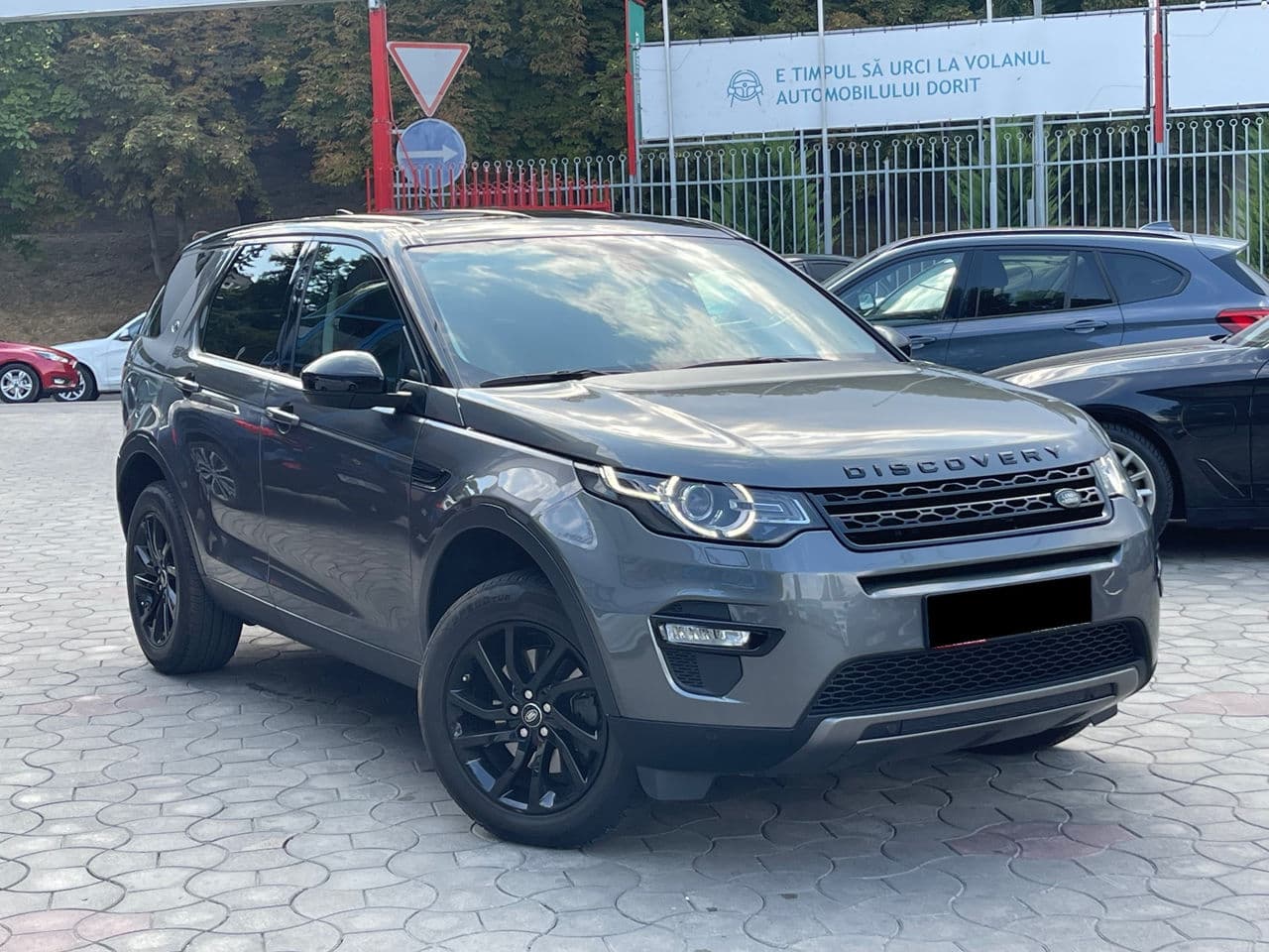 2018 Land Rover Discovery Sport — Miniatură 4