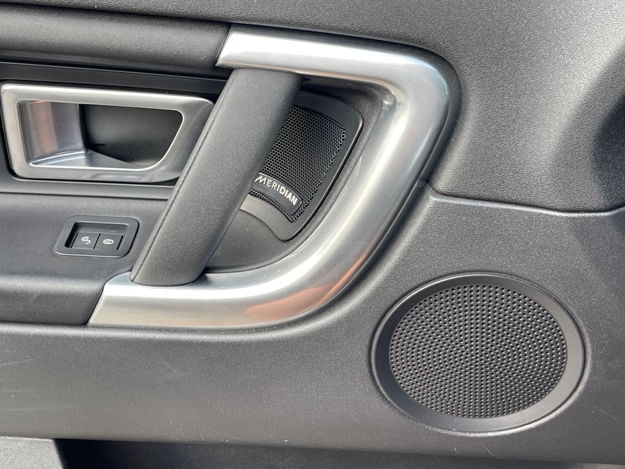 2018 Land Rover Discovery Sport — Miniatură 15