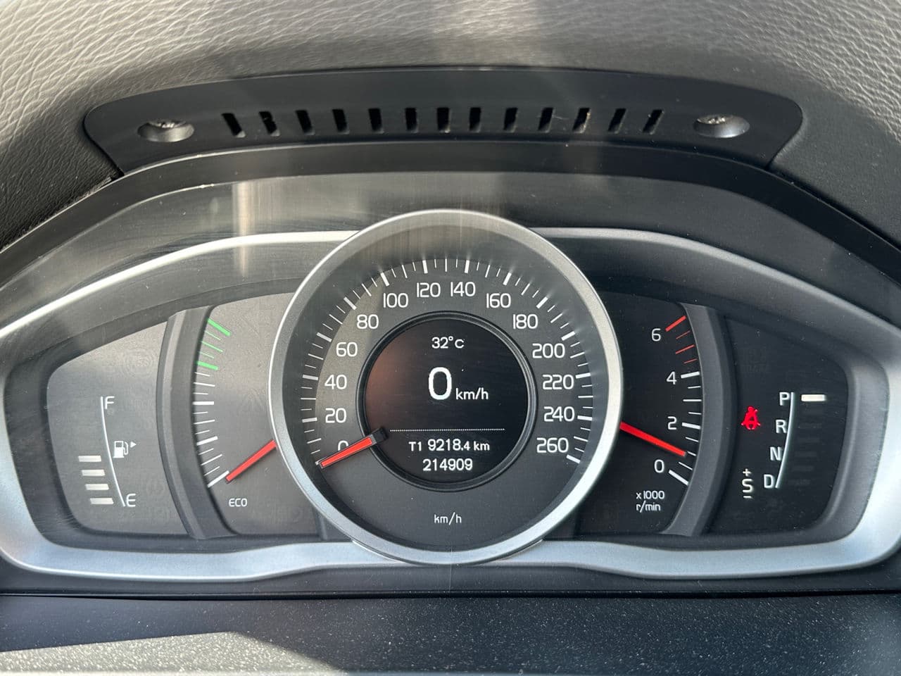 Volvo V 60 2015 — Миниатюра 8