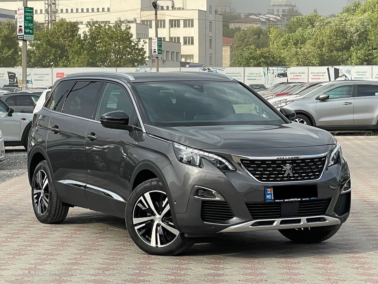 2018 Peugeot 5008 — Miniatură 4