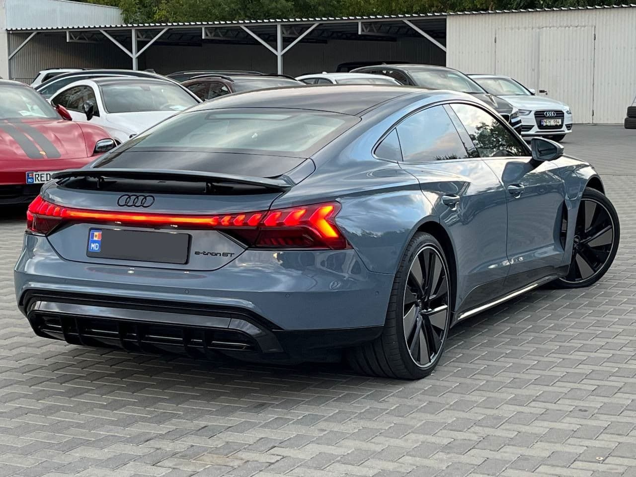 2022 Audi E-tron GT — Miniatură 2