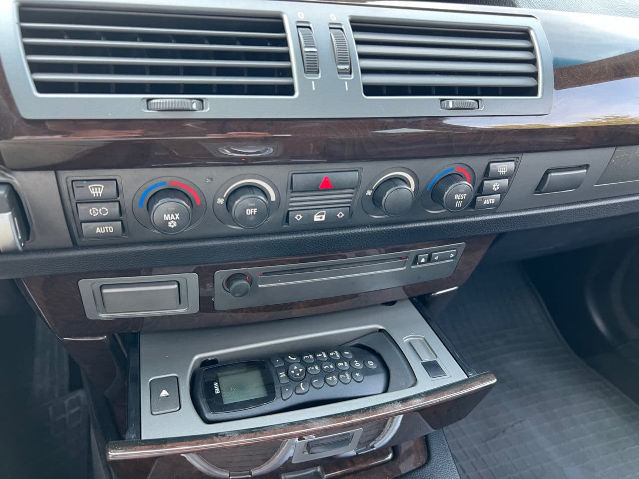 2004 BMW 730 — Miniatură 11