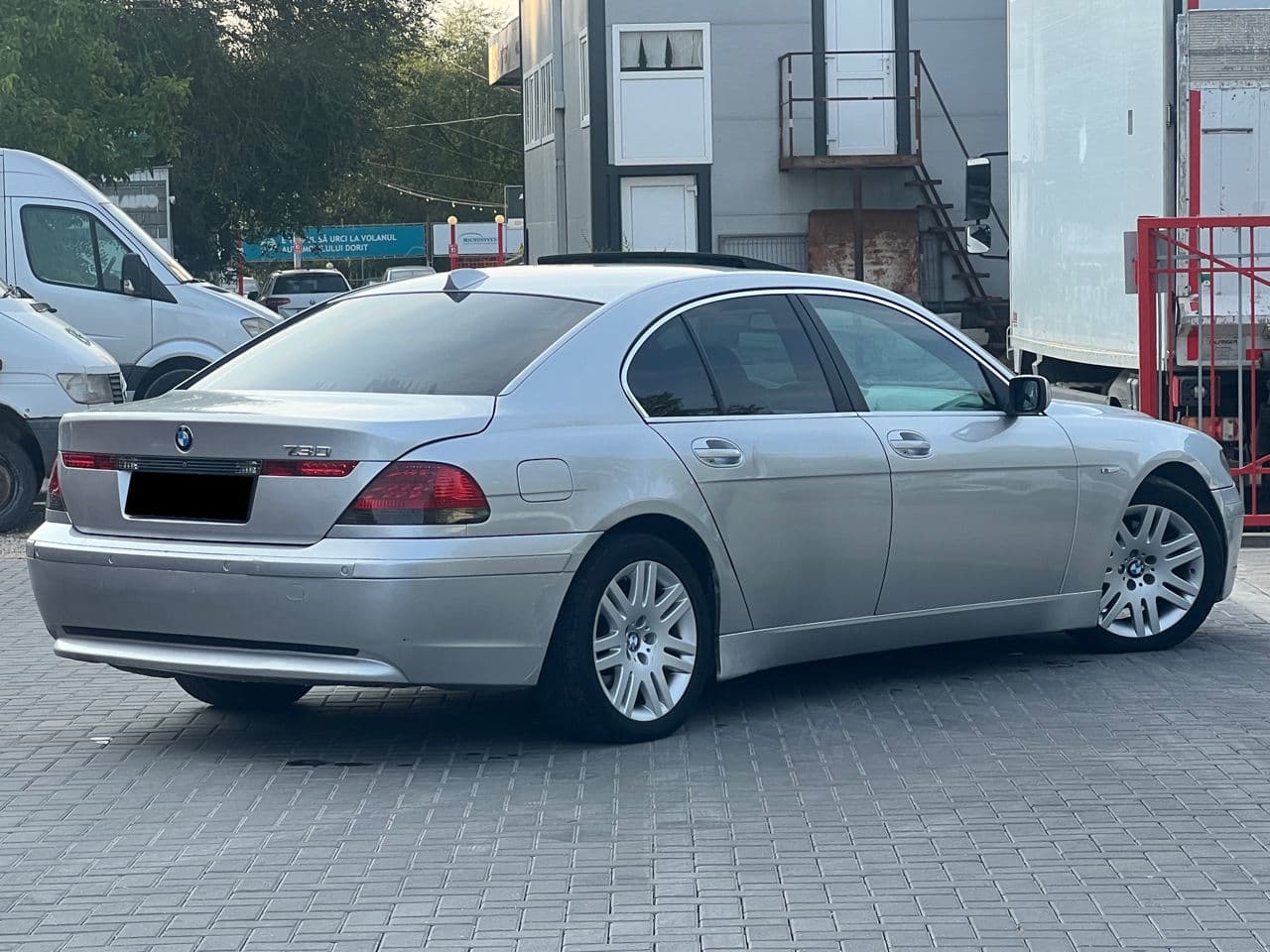 2004 BMW 730 — Miniatură 3