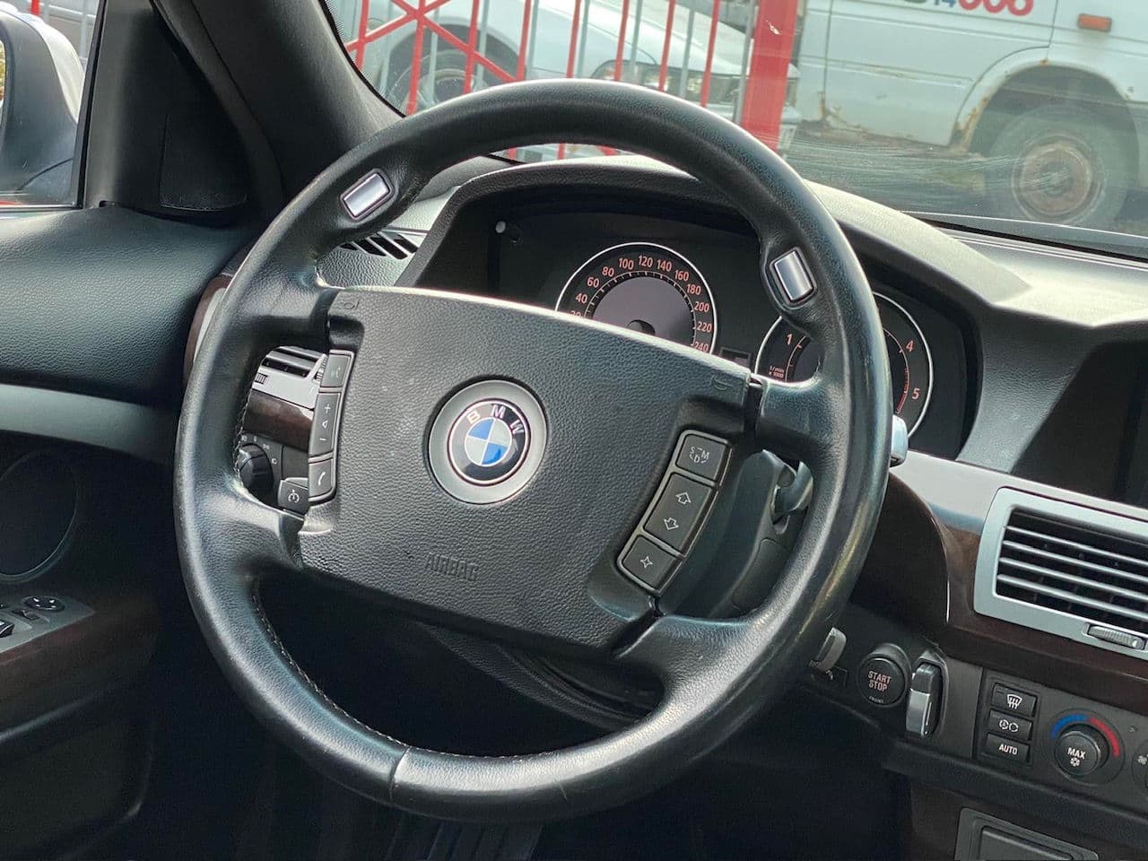2004 BMW 730 — Miniatură 8