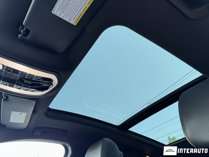 2020 Porsche Macan — Miniatură 18