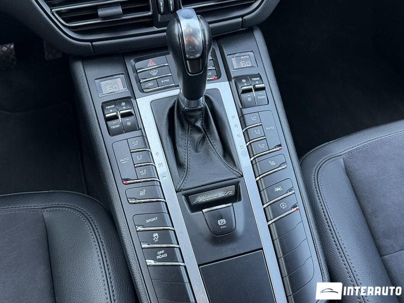 2020 Porsche Macan — Miniatură 16