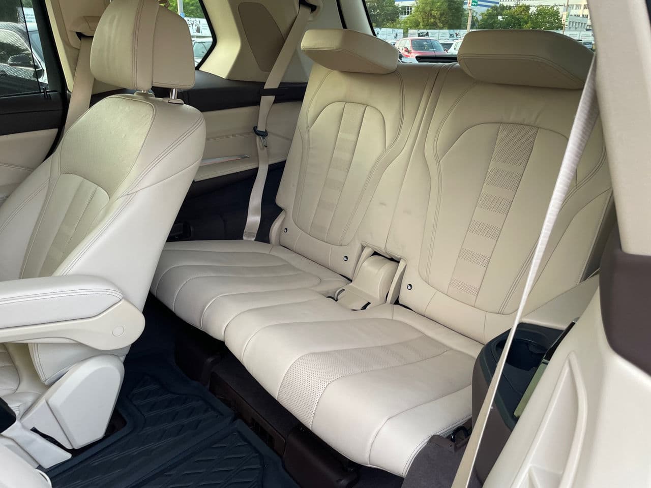 BMW X7 4.0i 2019 — Миниатюра 21