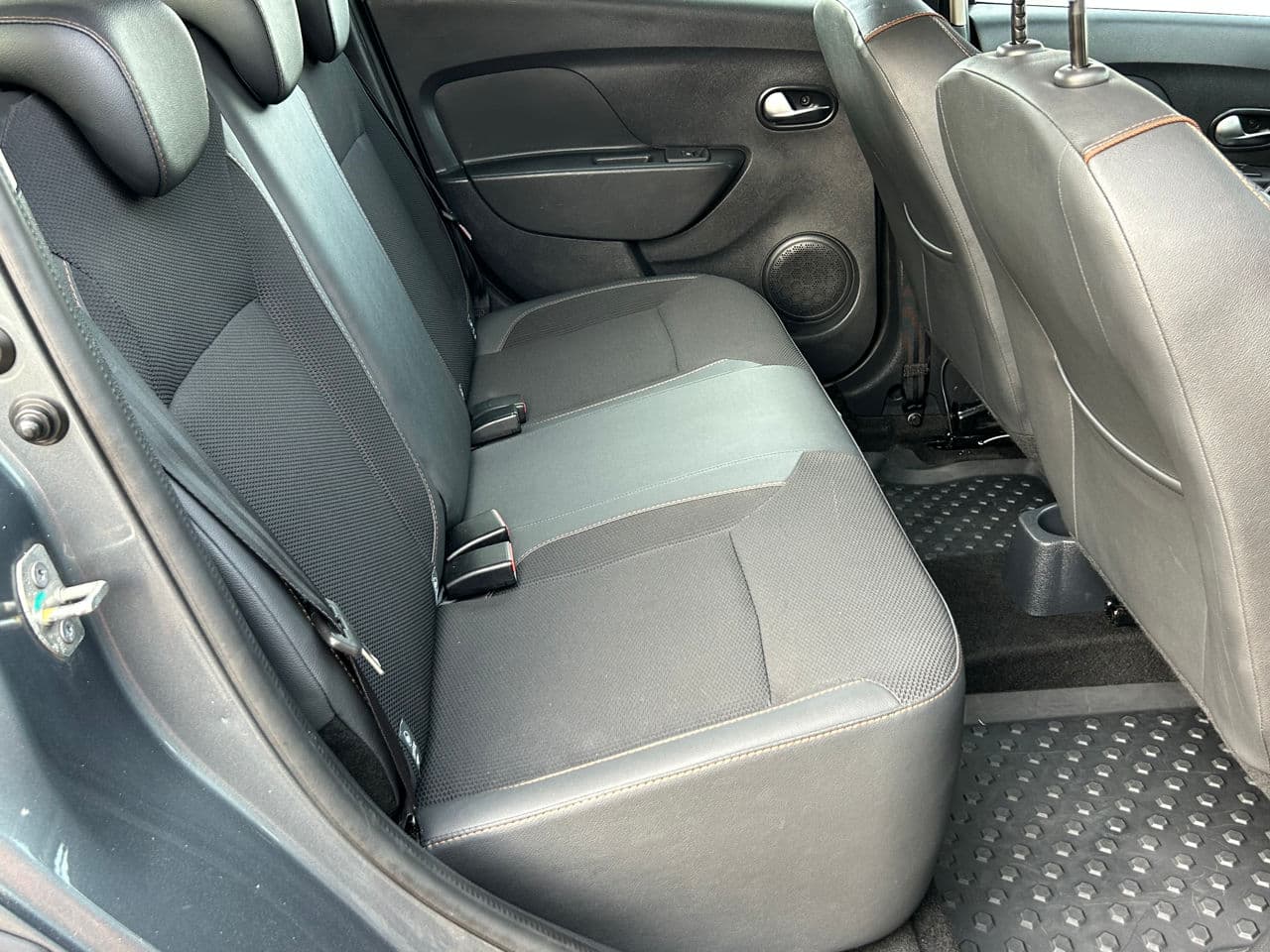 Dacia Logan MCV Stepway 2018 — Миниатюра 16