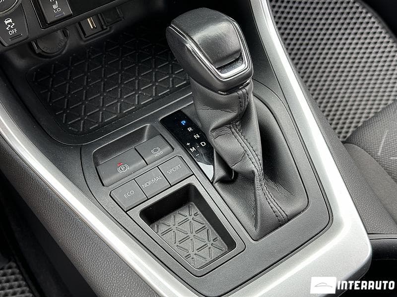 2022 Toyota Rav-4 — Miniatură 11