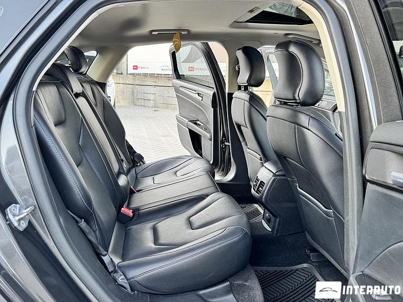 2019 Ford Fusion — Miniatură 15