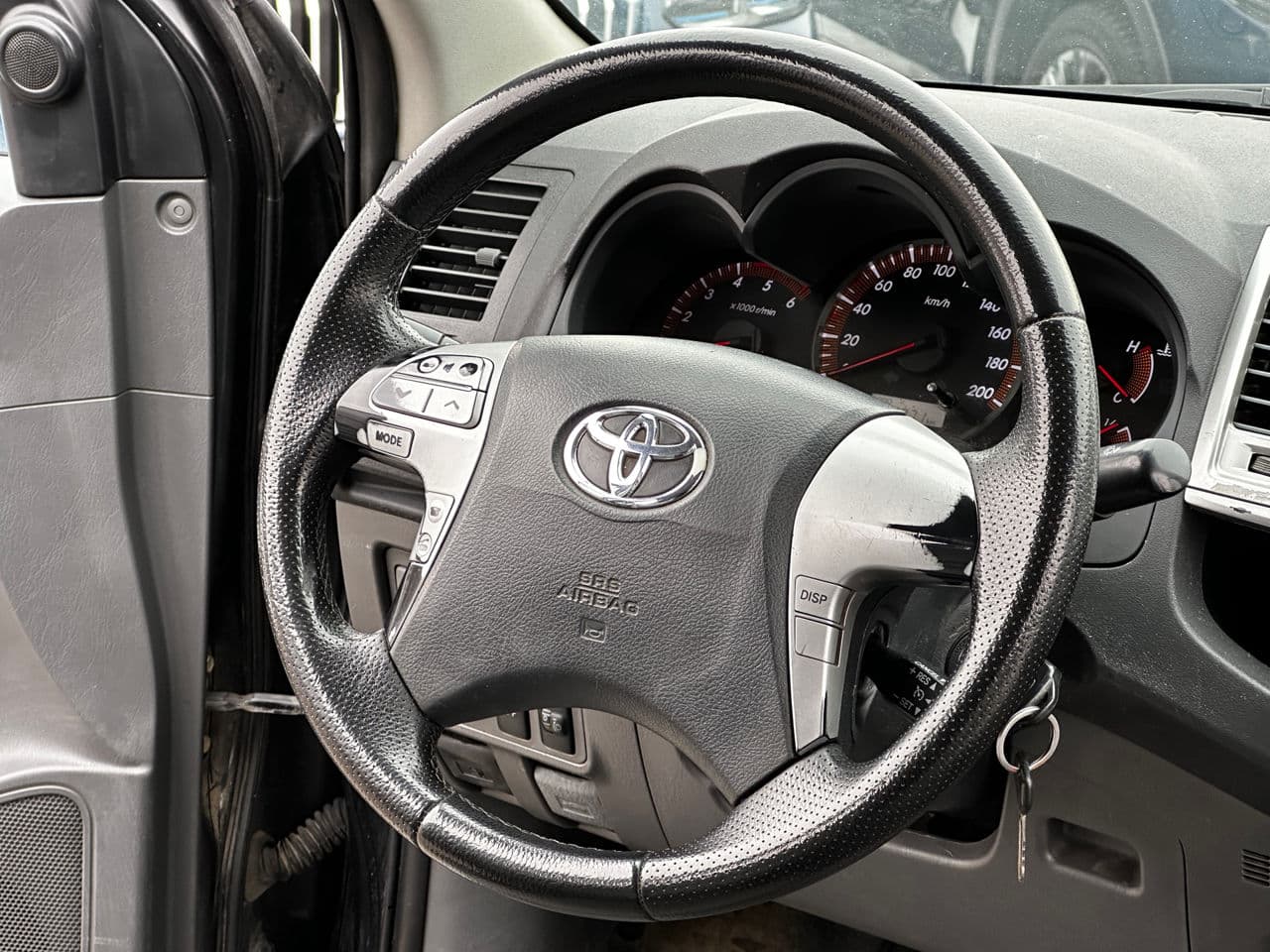 Toyota Hilux 2013 — Миниатюра 7