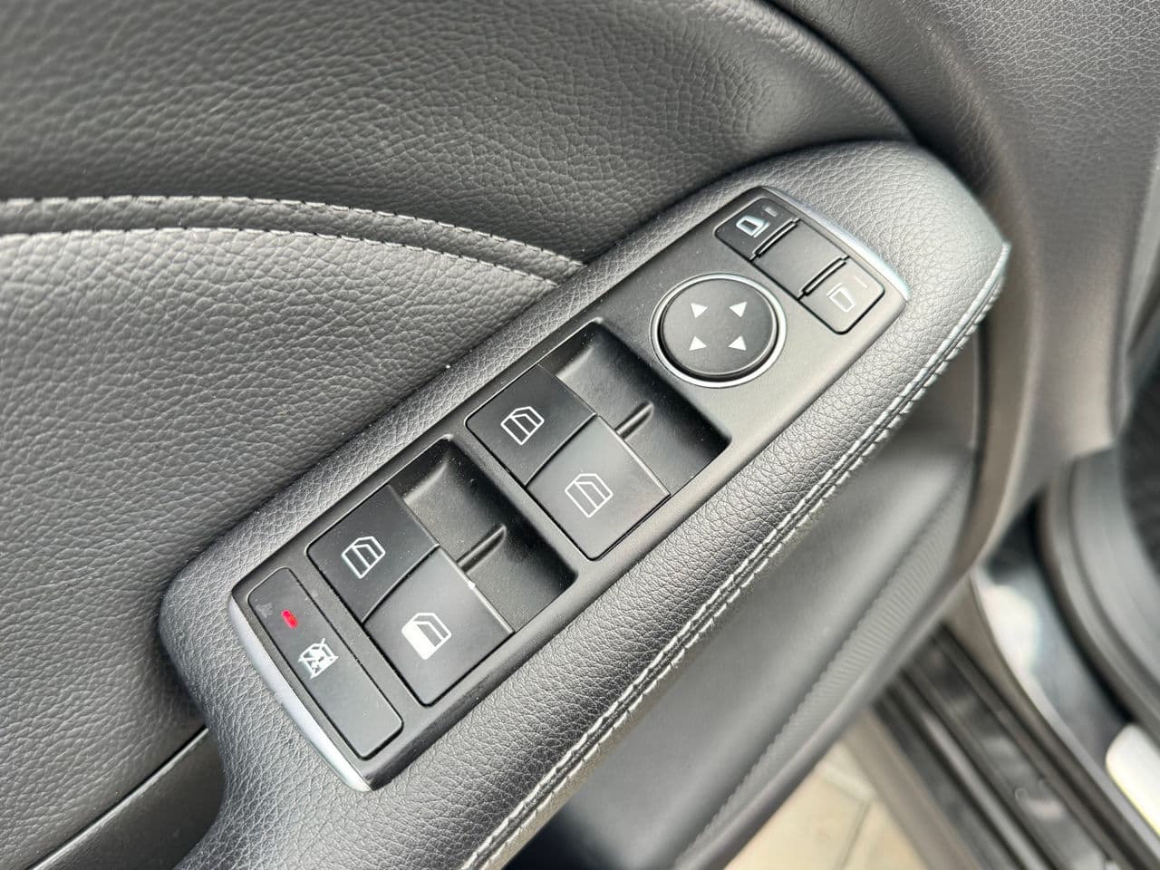 2014 Mercedes B 200 — Miniatură 14