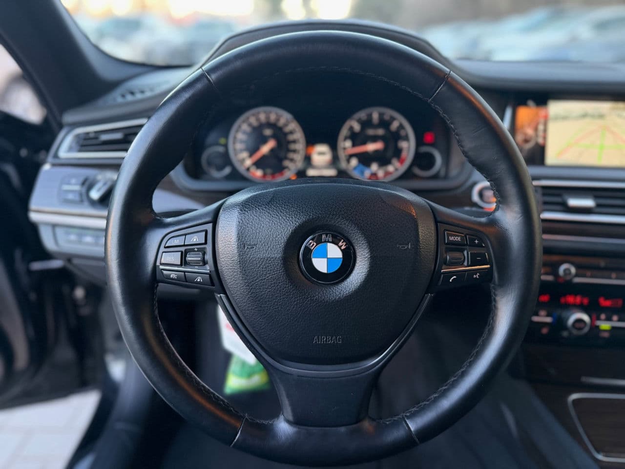 2014 BMW 740 — Miniatură 10
