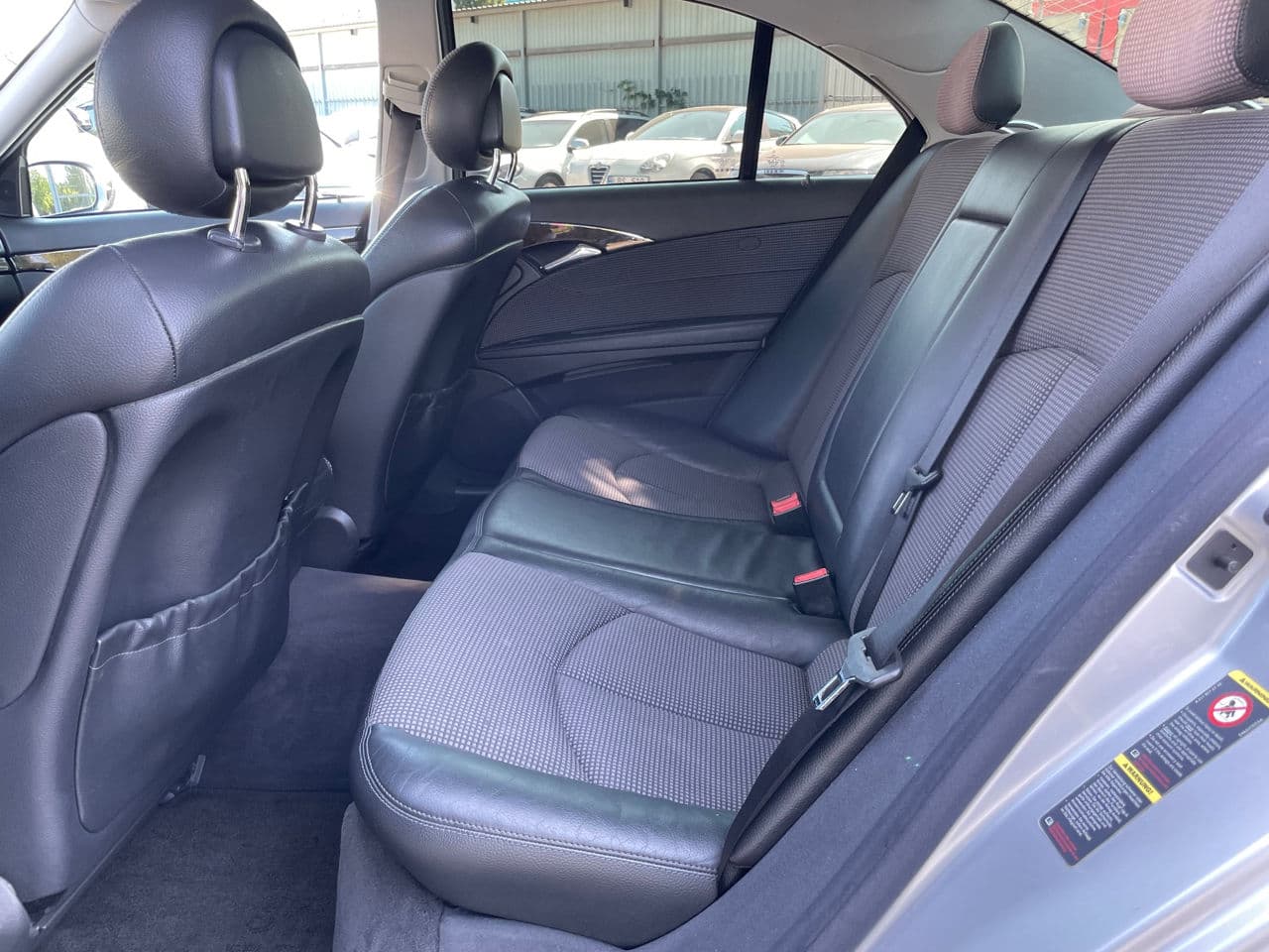 2004 Mercedes E 270 — Miniatură 18