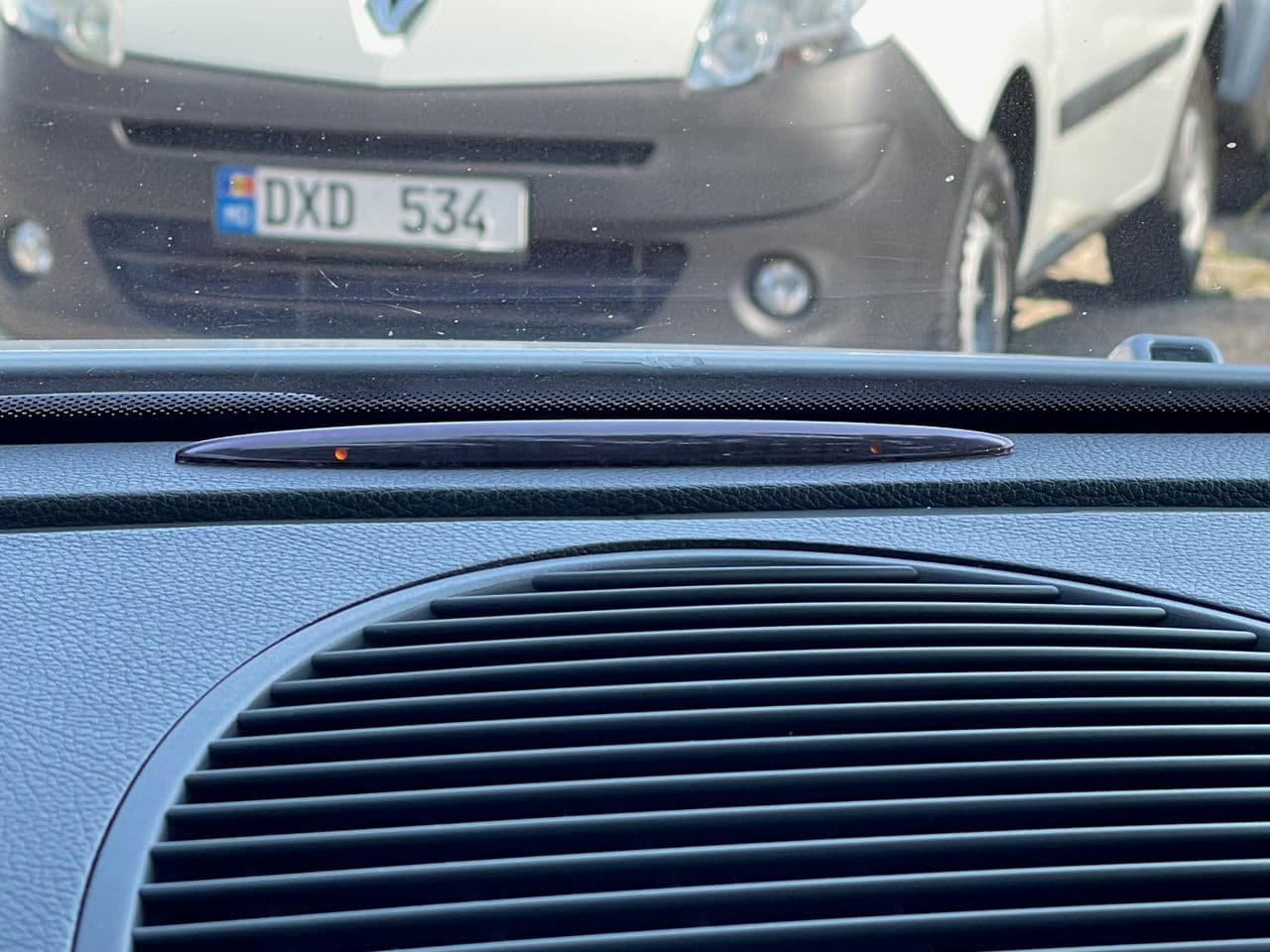 2004 Mercedes E 270 — Miniatură 14