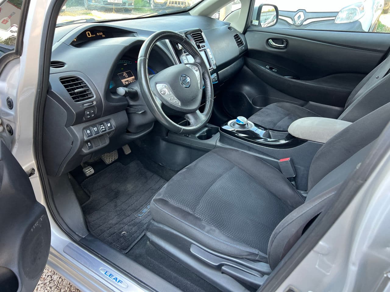 2014 Nissan Leaf — Miniatură 5