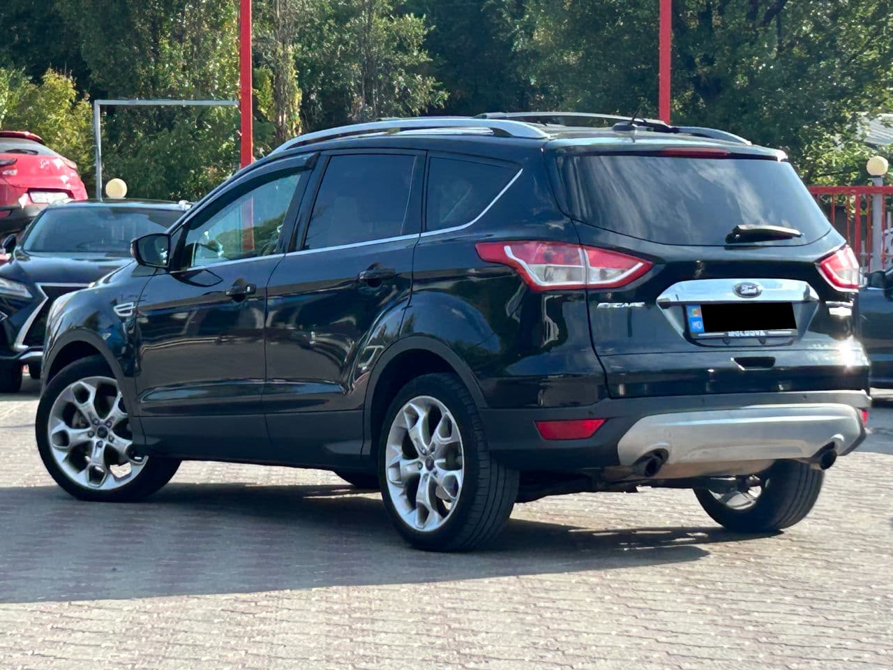 2014 Ford Escape — Miniatură 2