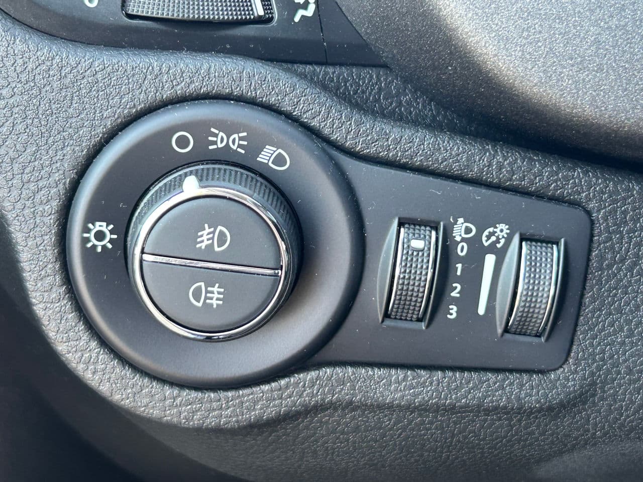 2023 Fiat 500X — Miniatură 9