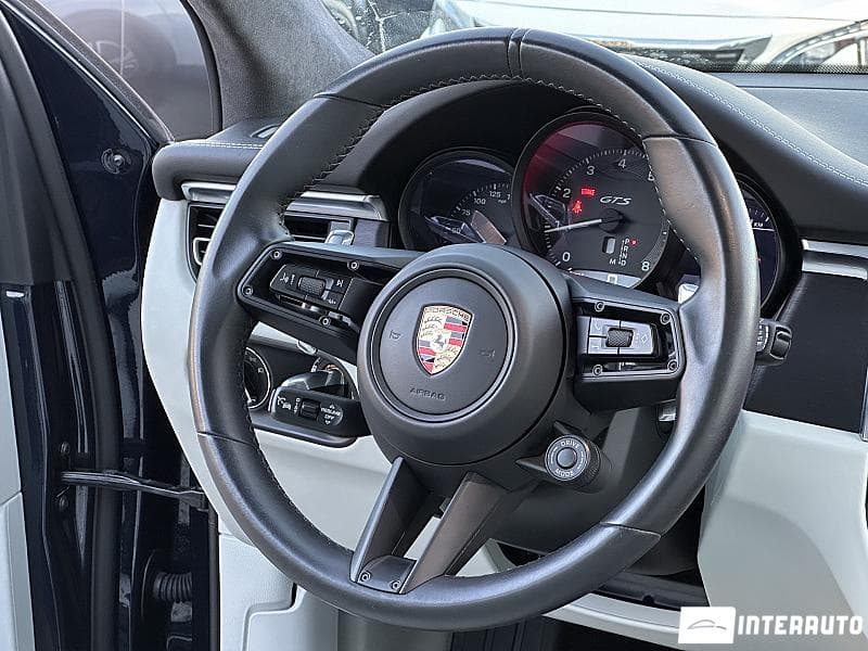 Porsche Macan GTS 2023 — Миниатюра 7