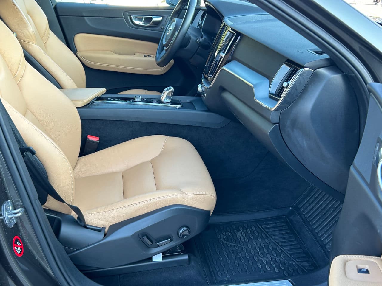2018 Volvo XC 60 — Miniatură 16
