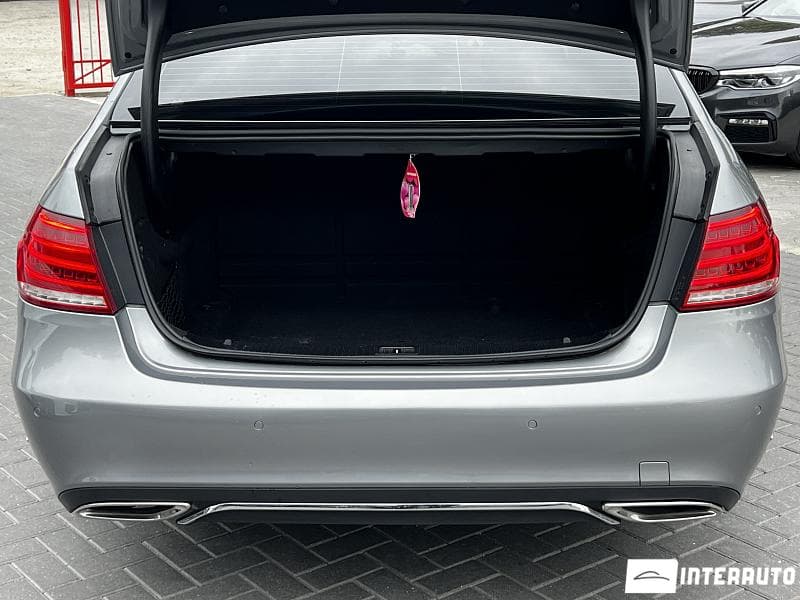 2014 Mercedes E 200 — Miniatură 18