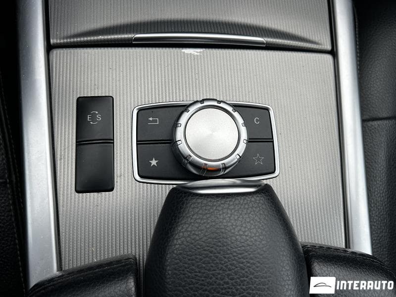 2014 Mercedes E 200 — Miniatură 12