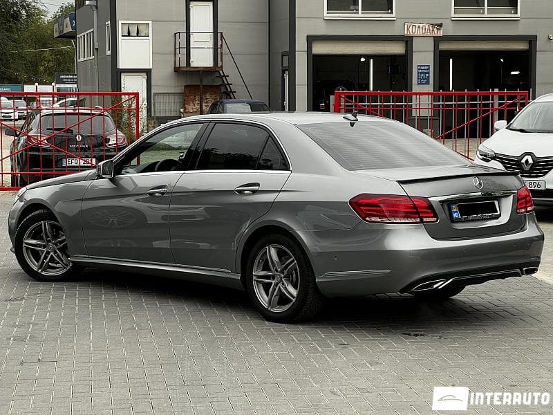2014 Mercedes E 200 — Miniatură 4