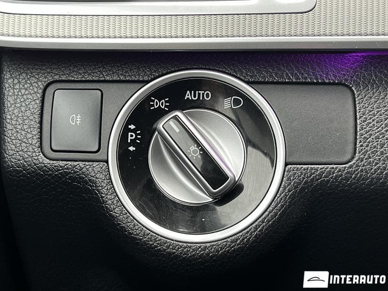 2014 Mercedes E 200 — Miniatură 15