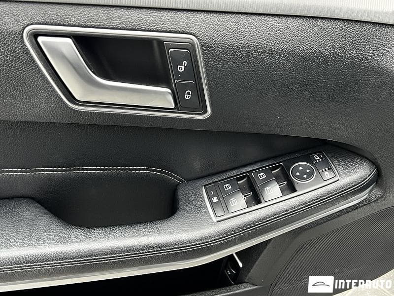 2014 Mercedes E 200 — Miniatură 13