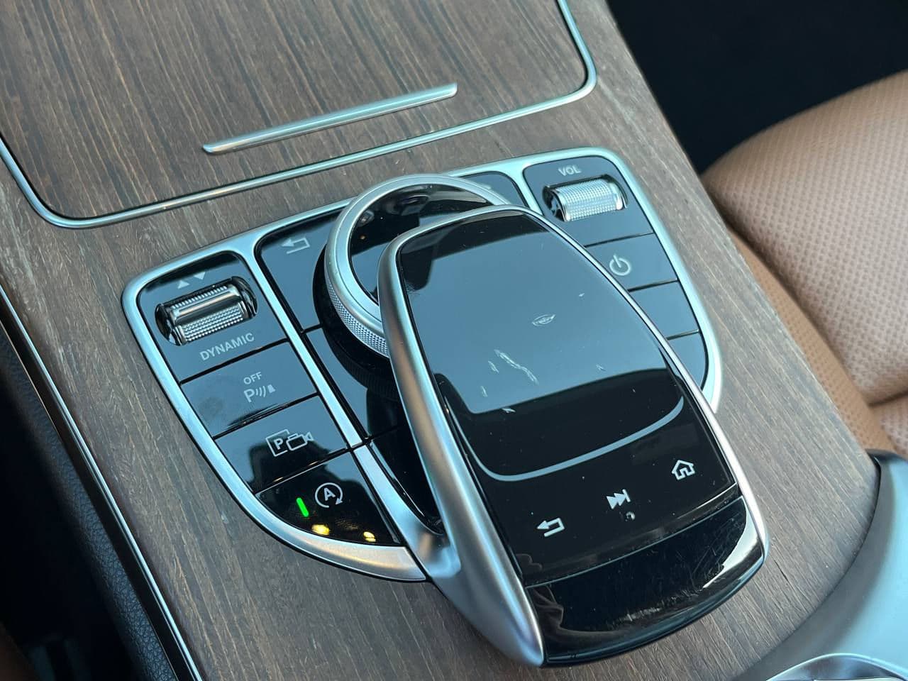 2018 Mercedes C 300 — Miniatură 15
