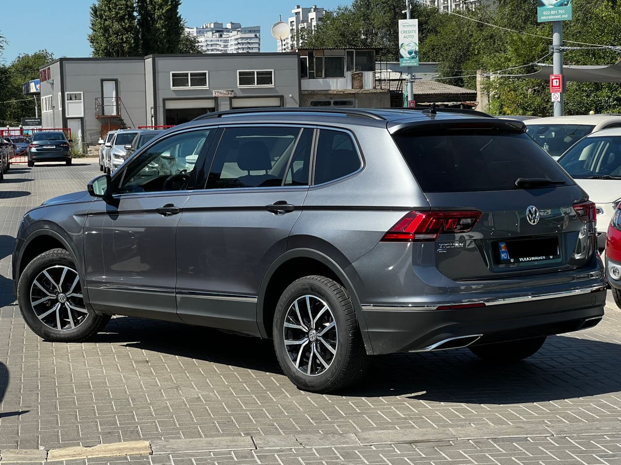 2021 Volkswagen Tiguan — Miniatură 3