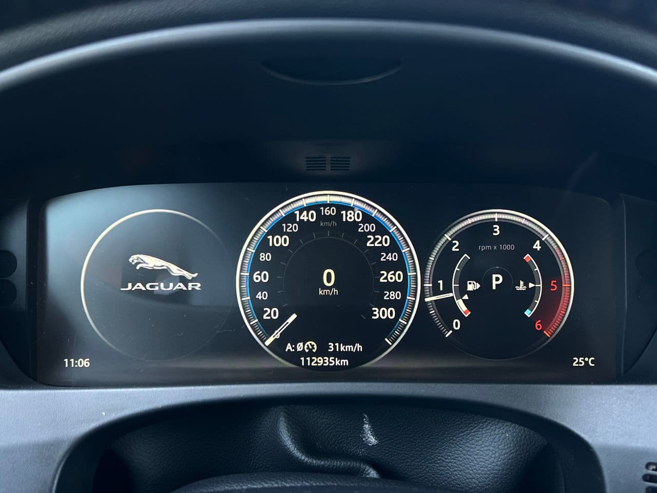 2017 Jaguar F-Pace — Miniatură 11
