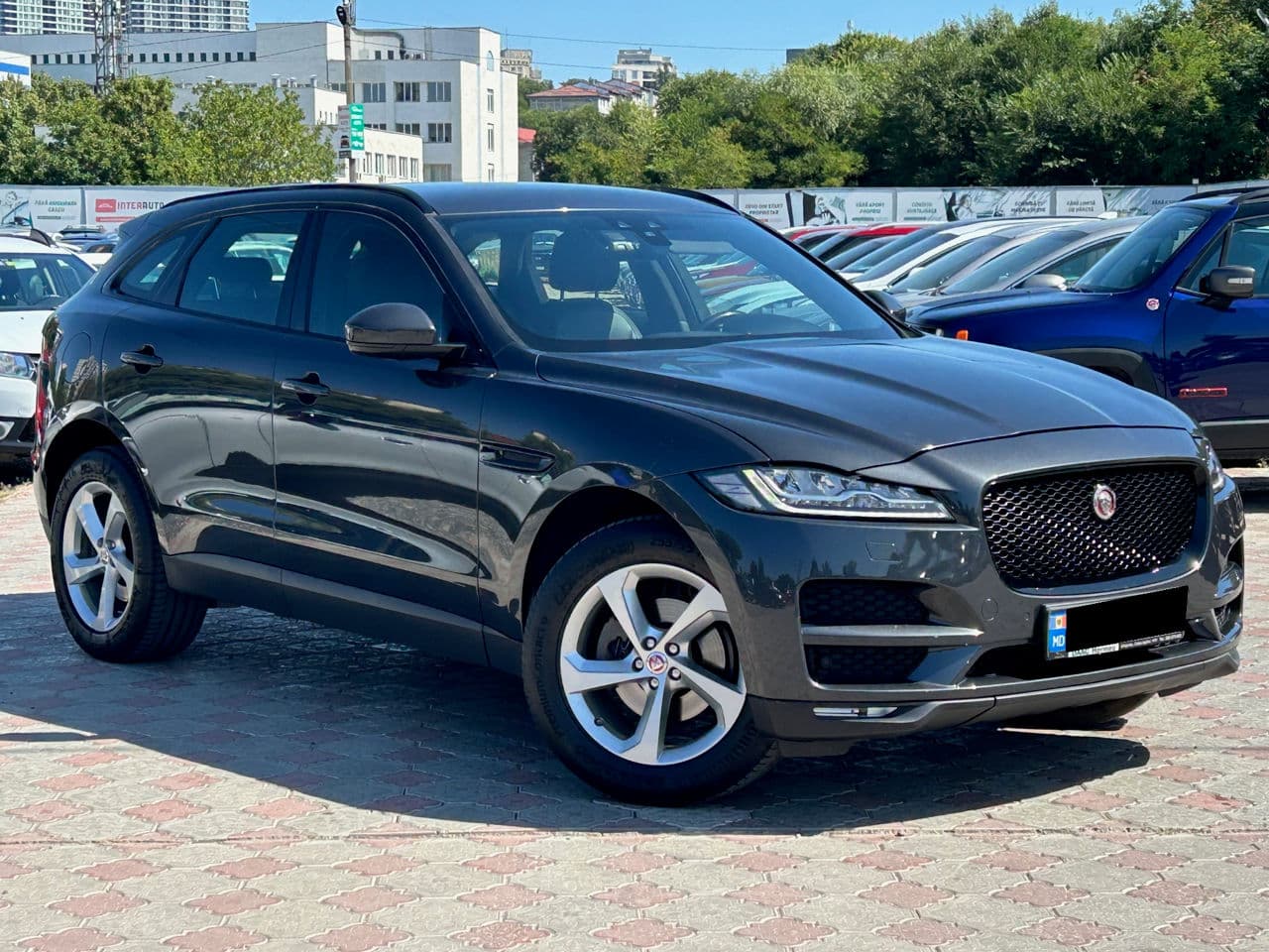 2017 Jaguar F-Pace — Miniatură 4