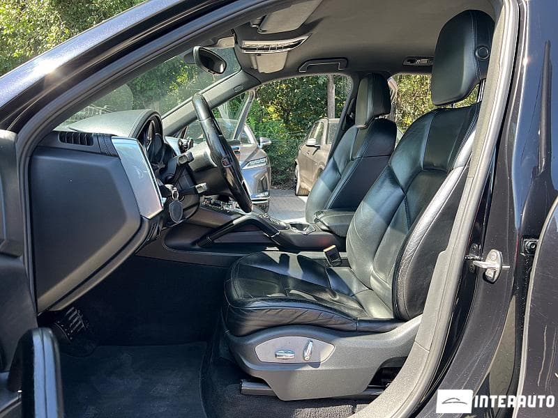 2012 Porsche Cayenne — Miniatură 5