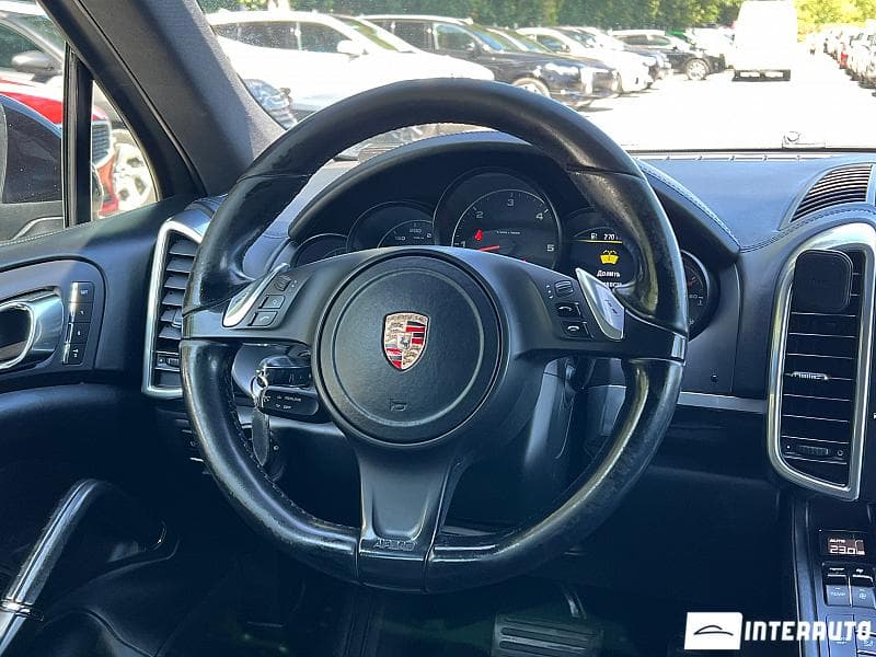 2012 Porsche Cayenne — Miniatură 9